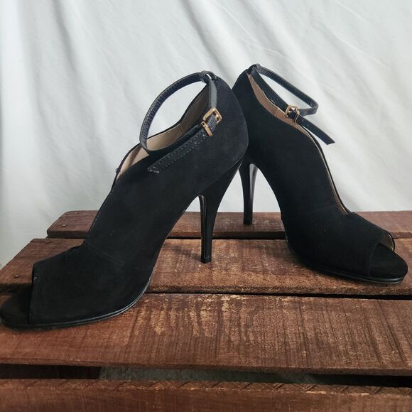 Victoria’s Secret Women’s Peep Toe Heels Black Suade Leather Size 10 B - Picture 3 of 11
